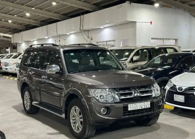 Подержанный Mitsubishi Pajero IV (V80/V90) Рестайлинг 1, 3.8 л, 2014 в Саудовская Аравия, Эр-Рияд от Fal Al Khair فال الخير Серый цвет. Other | AUTO.AE | Объявление #258302