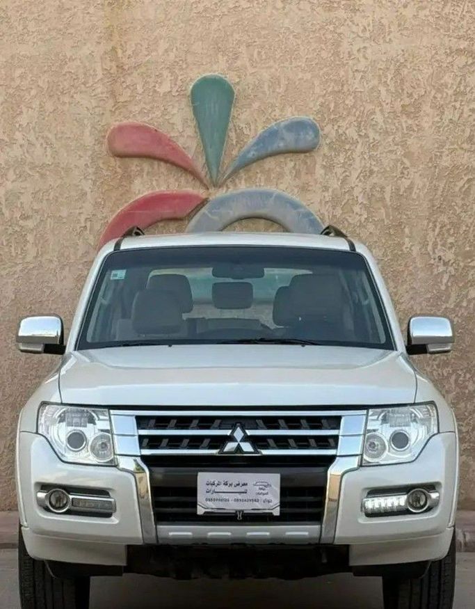مستعملة Mitsubishi Pajero عملية فيس ليفت IV 2, 3.5 l, 2020 في في المملكة العربية السعودية, الرياض من Barakat Al Markabat Cars معرض بركة المركبات للسيارات، اللون فضي. مواصفات الخليج | AUTO.AE | إعلان #260326