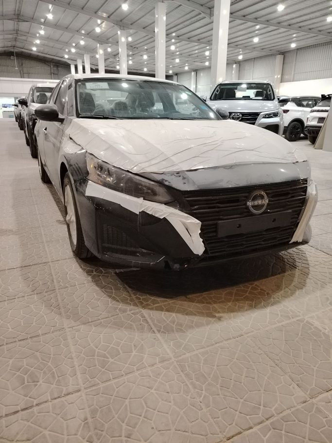 جديدة Nissan Altima فيس ليفت السادس (L34), 2.5 l, 2025 في في المملكة العربية السعودية, الرياض من Al Astool Al Khaleeji شركة الأسطول الخليجي للسيارات، اللون أسود.  | AUTO.AE | إعلان #249324