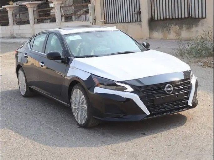 Новый Nissan Altima VI (L34) Рестайлинг, 2.5 л, 2026 в Саудовская Аравия, Эр-Рияд от Al Qarni Motors معرض القرني للسيارات Черный цвет.  | AUTO.AE | Объявление #257626