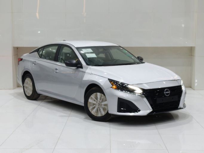 جديدة Nissan Altima فيس ليفت السادس (L34), 2.5 l, 2026 في في المملكة العربية السعودية, الرياض من Al Imtiaz Cars شركة الامتياز للسيارات، اللون فضي. مواصفات الخليج | AUTO.AE | إعلان #257836