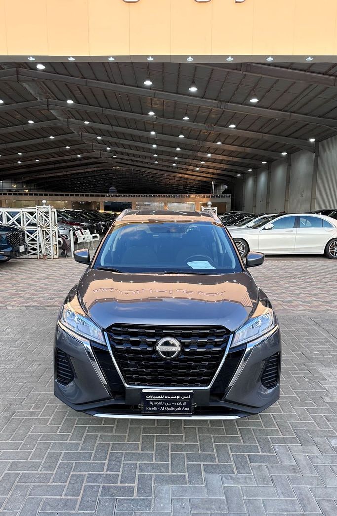 مستعملة Nissan Kicks أنا فيس ليفت, 1.5 l, 2024 في في المملكة العربية السعودية, الرياض من Asl Al Etemad معرض اصل الاعتماد للسيارات، اللون فضي.  | AUTO.AE | إعلان #247338