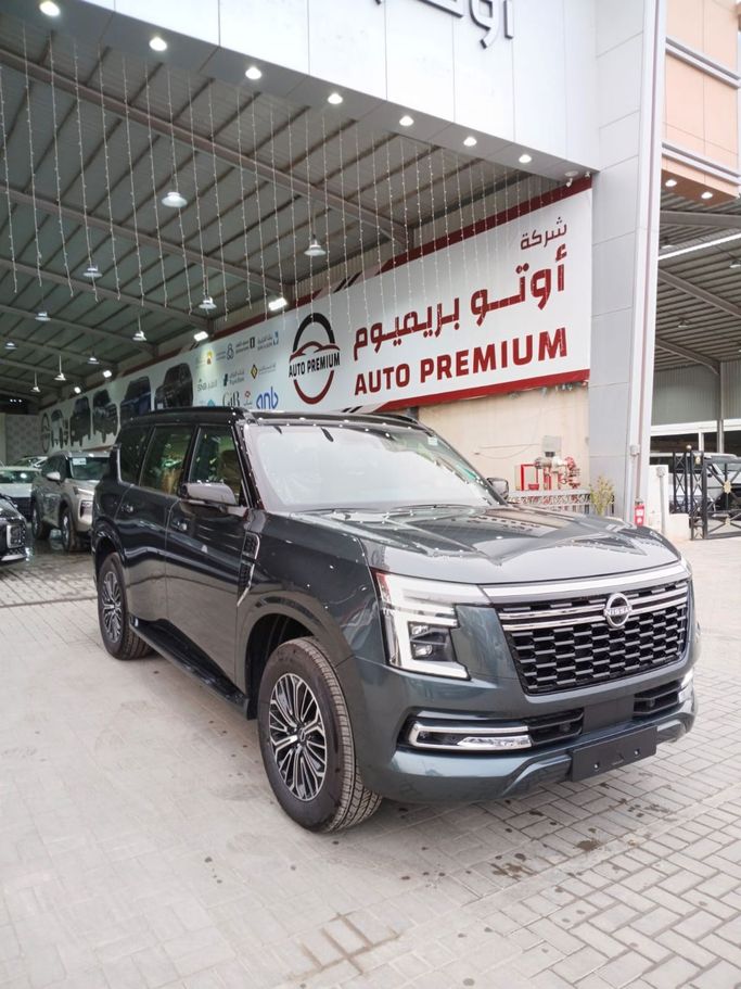 جديدة Nissan Patrol سابعاً (Y63), 3.5 l, 2026 في في المملكة العربية السعودية, الرياض من Auto Premium أوتو بريميوم، اللون رمادي. أخرى | AUTO.AE | إعلان #247541