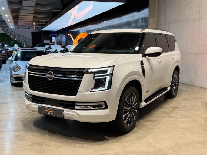 Подержанный Nissan Patrol VII (Y63), 3.5 л, 2025 в Саудовская Аравия, Эр-Рияд от X Cars Белый цвет. GCC | AUTO.AE | Объявление #255170