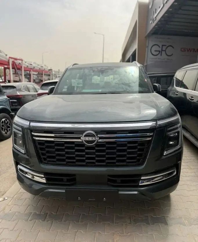 جديدة Nissan Patrol سابعاً (Y63), 3.5 l, 2026 في في المملكة العربية السعودية, الرياض من Fahad Salman & Ali Al Omair شركة فهد سلمان وعلي العمير للسيارات، اللون أخضر. مواصفات الخليج | AUTO.AE | إعلان #257323