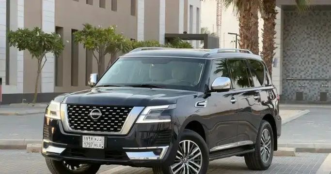 مستعملة ⁦Nissan Patrol عملية فيس ليفت VI (Y62) 2، 4.0 l، 2020⁩ في في المملكة العربية السعودية, الرياض من شركة رمال الأندلس للسيارات، اللون أسود. أخرى | AUTO.AE | إعلان #289111