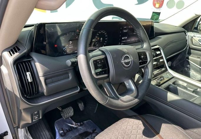 Подержанный Nissan Patrol VII (Y63), 3.8 л, 2025 в Саудовская Аравия, Эр-Рияд от Al Shukh شركة معرض الشيوخ للسيارات Белый цвет.  | AUTO.AE | Объявление #296206 — фото 11 из 15
