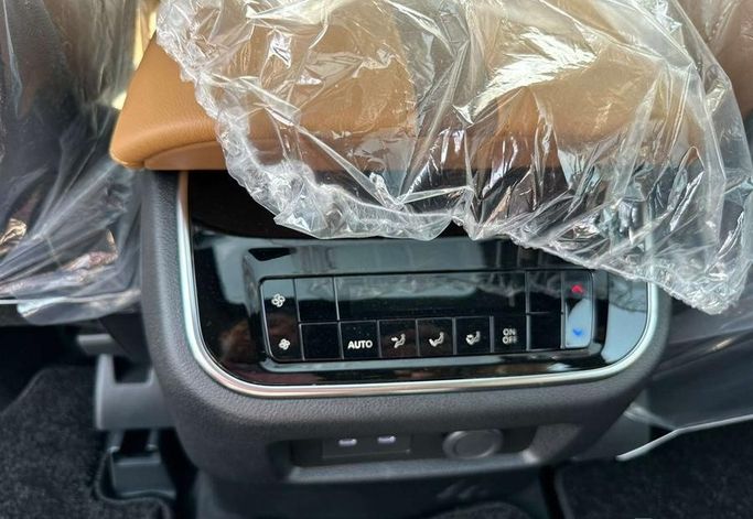 Новый Nissan Patrol VII (Y63), 3.8 л, 2026 в Саудовская Аравия, Эр-Рияд от Al Shukh شركة معرض الشيوخ للسيارات Черный цвет.  | AUTO.AE | Объявление #296231 — фото 11 из 19