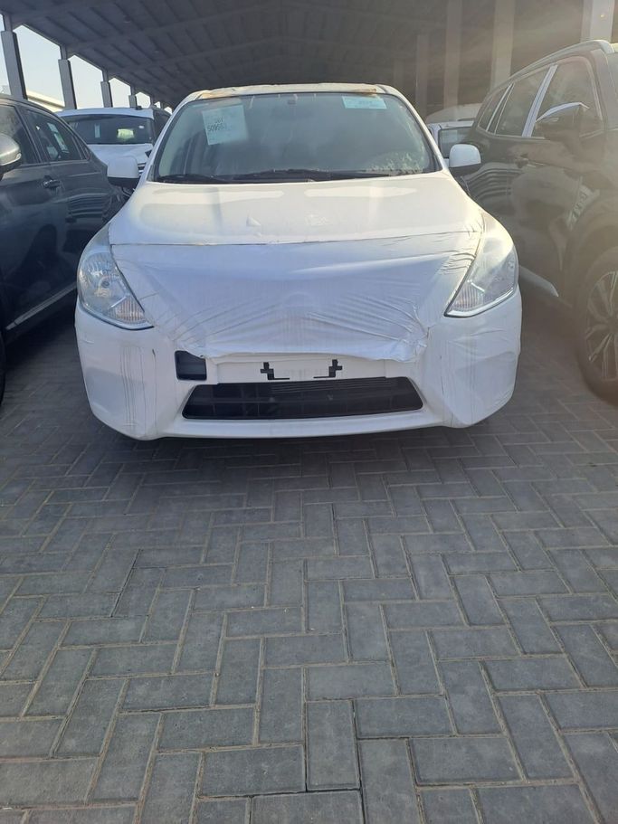 جديدة Nissan Sunny فيس ليفت N17, 1.5 l, 2025 في في المملكة العربية السعودية, الرياض من Al Astool Al Khaleeji شركة الأسطول الخليجي للسيارات، اللون أبيض.  | AUTO.AE | إعلان #249225