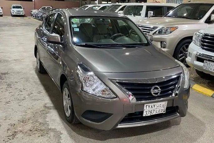Подержанный Nissan Sunny N17 Рестайлинг, 1.5 л, 2019 в Саудовская Аравия, Эр-Рияд от Fal Al Khair فال الخير Серебристый цвет. Other | AUTO.AE | Объявление #258532