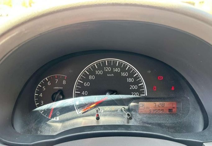 مستعملة Nissan Sunny فيس ليفت N17، 1.5 لتر، 2024 في المملكة العربية السعودية، الرياض من Al Shukh شركة معرض الشيوخ للسيارات، اللون فضي.  | AUTO.AE | إعلان #296202 — صورة 7 من 14