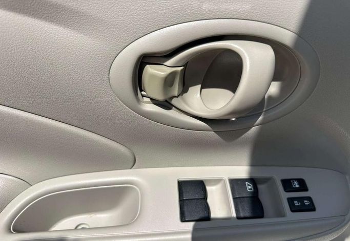 مستعملة Nissan Sunny فيس ليفت N17، 1.5 لتر، 2024 في المملكة العربية السعودية، الرياض من Al Shukh شركة معرض الشيوخ للسيارات، اللون فضي.  | AUTO.AE | إعلان #296202 — صورة 8 من 14