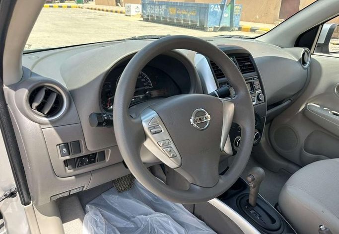 مستعملة Nissan Sunny فيس ليفت N17، 1.5 لتر، 2024 في المملكة العربية السعودية، الرياض من Al Shukh شركة معرض الشيوخ للسيارات، اللون فضي.  | AUTO.AE | إعلان #296202 — صورة 14 من 14