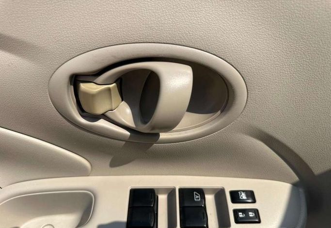 Подержанный Nissan Sunny N17 Рестайлинг, 1.5 л, 2023 в Саудовская Аравия, Эр-Рияд от Al Shukh شركة معرض الشيوخ للسيارات Серый цвет.  | AUTO.AE | Объявление #296203 — фото 5 из 11