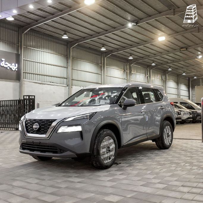 جديدة Nissan X-Trail رابعاً, 1.5 l, 2026 في في المملكة العربية السعودية, الرياض من Bahjat Aseer Auto Exhibition معرض بهجة عسير للسيارات، اللون رمادي.  | AUTO.AE | إعلان #252561