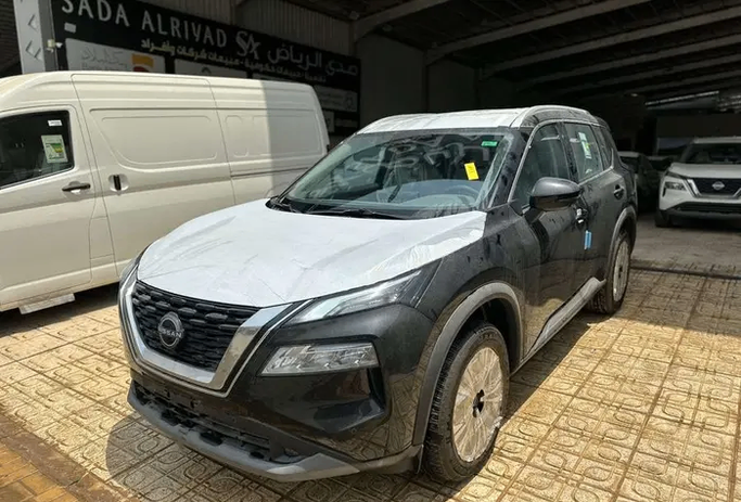 جديدة ⁦Nissan X-Trail رابعاً، 2.5 l، 2026⁩ في في المملكة العربية السعودية, الرياض من Sada Al Riyadh صدى الرياض، اللون أسود. مواصفات الخليج | AUTO.AE | إعلان #288910