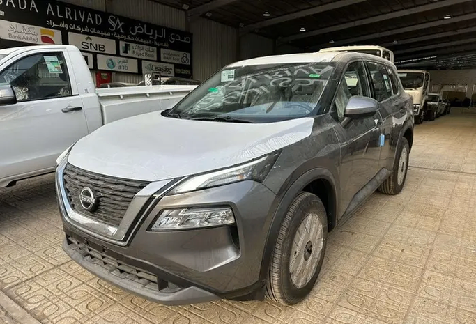 جديدة ⁦Nissan X-Trail رابعاً، 2.5 l، 2026⁩ في في المملكة العربية السعودية, الرياض من Sada Al Riyadh صدى الرياض، اللون رمادي. مواصفات الخليج | AUTO.AE | إعلان #289046
