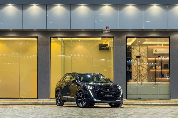 جديدة Peugeot 2008 ثانياً, 1.2 l, 2023 في في المملكة العربية السعودية, الرياض من Emad Cars  عماد كارز ، اللون أسود. مواصفات الخليج | AUTO.AE | إعلان #255912