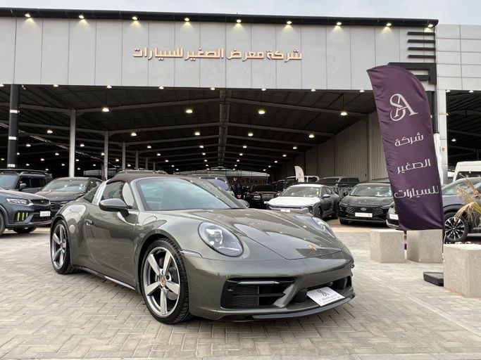 مستعملة Porsche 911 4 ثامناً (992), 3.0 l, 2024 في في المملكة العربية السعودية, الرياض من Al Sughayyir Cars الصغير للسيارات، اللون فيروزي.  | AUTO.AE | إعلان #254168