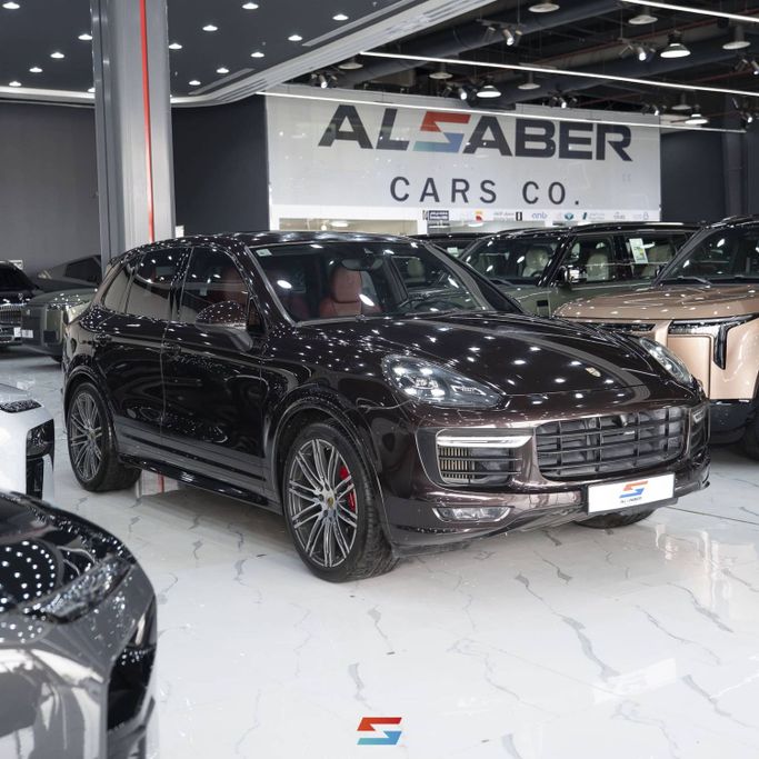 مستعملة Porsche Cayenne GTS فيس ليفت الثاني (958), 3.6 l, 2016 في في المملكة العربية السعودية, الرياض من Al Saber Cars شركة السبر للسيارات، اللون عنابي.  | AUTO.AE | إعلان #251094