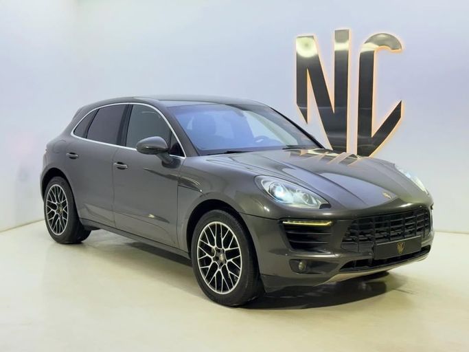 مستعملة Porsche Macan S I, 3.0 l, 2015 في في المملكة العربية السعودية, الرياض من Black Car ، اللون رمادي. مواصفات الخليج | AUTO.AE | إعلان #256515