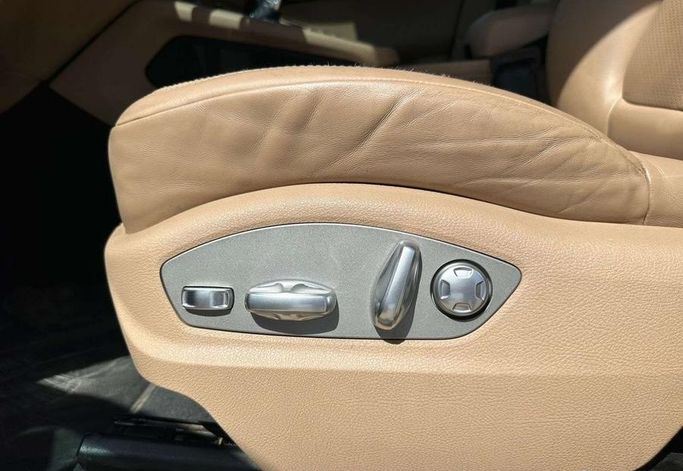 Подержанный Porsche Macan I Рестайлинг, 3.0 л, 2019 в Саудовская Аравия, Эр-Рияд от Al Shukh شركة معرض الشيوخ للسيارات Коричневый цвет.  | AUTO.AE | Объявление #296212 — фото 16 из 17