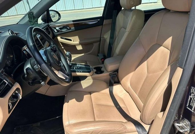 Подержанный Porsche Macan I Рестайлинг, 3.0 л, 2019 в Саудовская Аравия, Эр-Рияд от Al Shukh شركة معرض الشيوخ للسيارات Коричневый цвет.  | AUTO.AE | Объявление #296212 — фото 17 из 17