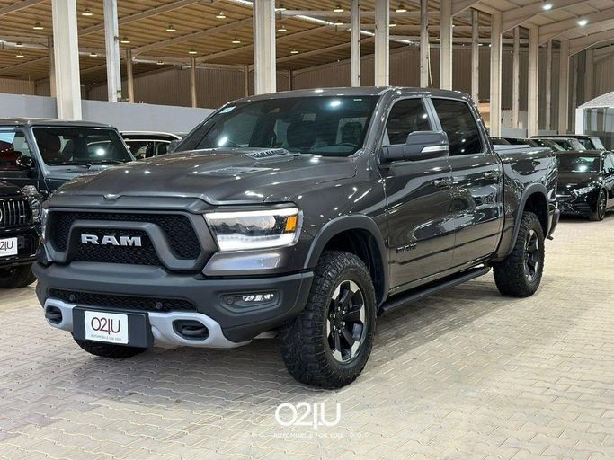 Подержанный RAM 1500 Crew Cab V, 5.7 л, 2021 в Саудовская Аравия, Эр-Рияд от Automobile For You Серый цвет. Other | AUTO.AE | Объявление #246548