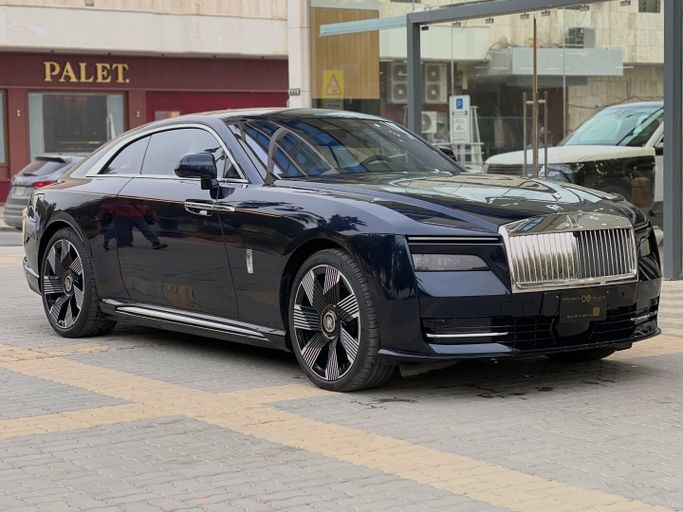 Подержанный Rolls-Royce Spectre, 2026 в Саудовская Аравия, Эр-Рияд от ALO CAR معرض ألو كار للسيارات Синий цвет. GCC | AUTO.AE | Объявление #256826