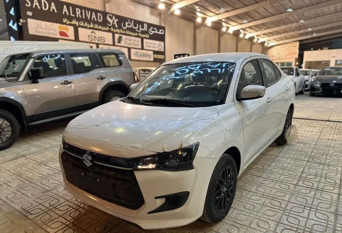 جديدة ⁦Suzuki DZire رابعاً، 1.2 l، 2026⁩ في في المملكة العربية السعودية, الرياض من Sada Al Riyadh صدى الرياض، اللون أبيض. مواصفات الخليج | AUTO.AE | إعلان #289283