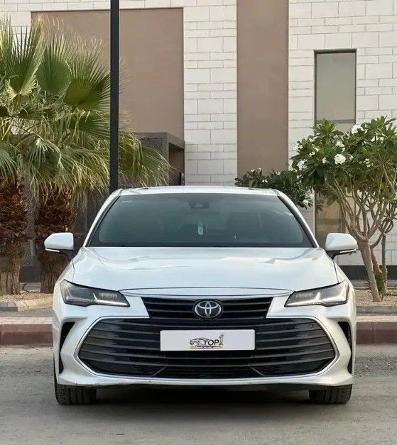 Подержанный Toyota Avalon V, 3.5 л, 2021 в Саудовская Аравия, Эр-Рияд от First Top One Cars معرض فيرست توب ون للسيارات Белый цвет.  | AUTO.AE | Объявление #260547