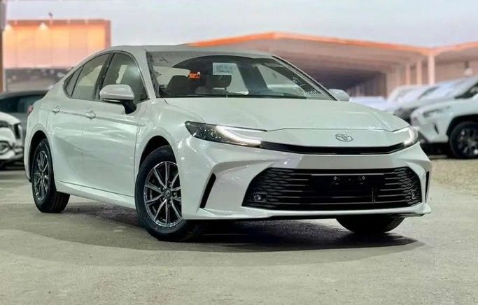 Новый Toyota Camry IX (XV80), 2.5 л, 2025 в Саудовская Аравия, Эр-Рияд от Al Imtiaz Cars شركة الامتياز للسيارات Белый цвет. GCC | AUTO.AE | Объявление #258007