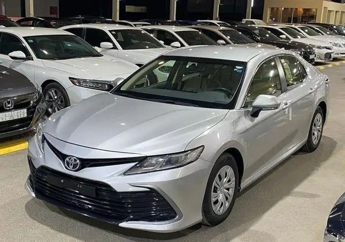 مستعملة Toyota Camry عملية فيس ليفت VIII (XV70), 2.5 l, 2024 في في المملكة العربية السعودية, الرياض من Fal Al Khair فال الخير، اللون فضي. أخرى | AUTO.AE | إعلان #259711