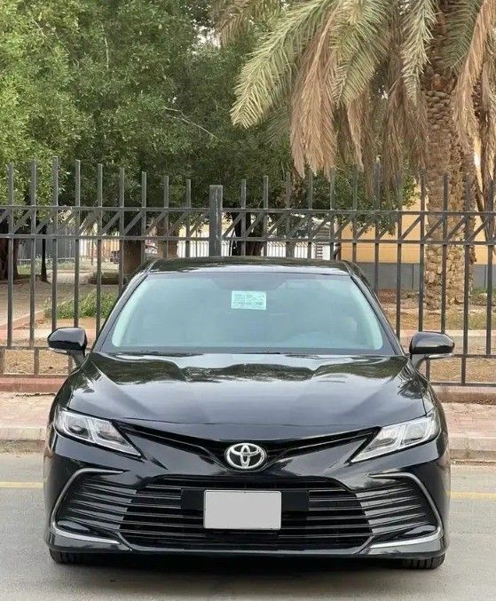 Подержанный Toyota Camry VIII (XV70) Рестайлинг, 2.5 л, 2023 в Саудовская Аравия, Эр-Рияд от Bayraq Al Ibda’a Cars معرض بيرق الابداع Черный цвет.  | AUTO.AE | Объявление #261500