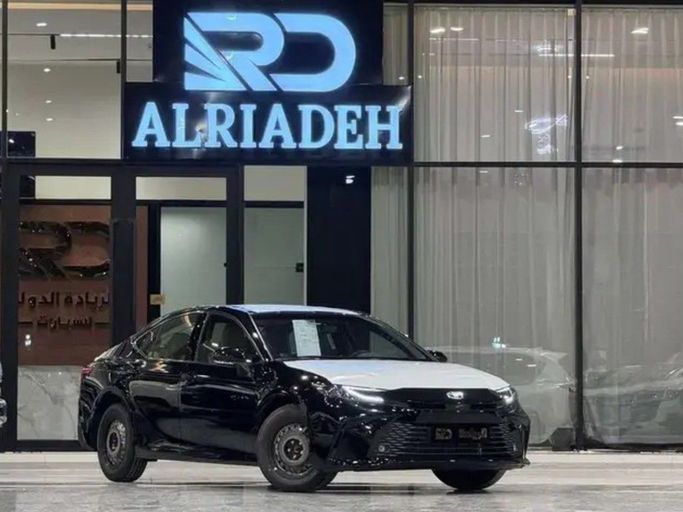 New Toyota Camry IX (XV80), 2.5 l, 2026 in Saudi Arabia, Riyadh by Al Riyada Al Duwalya شركة الريادة الدولي للسيارات, Black color.  | AUTO.AE | Listing #261992