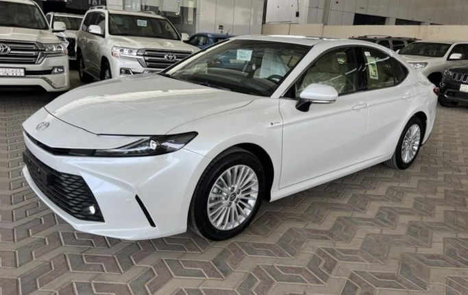جديدة ⁦Toyota Camry التاسع (XV80)، 2.5 l، 2026⁩ في في المملكة العربية السعودية, الرياض من Fakhamat Najd معرض فخامة نجد للسيارات، اللون أبيض. أخرى | AUTO.AE | إعلان #288559
