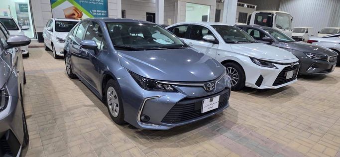 مستعملة Toyota Corolla XII (E210), 1.5 l, 2023 في في المملكة العربية السعودية, الرياض من Atehad AlRaiy معرض اتحاد الراي للسيارات، اللون رمادي.  | AUTO.AE | إعلان #250671