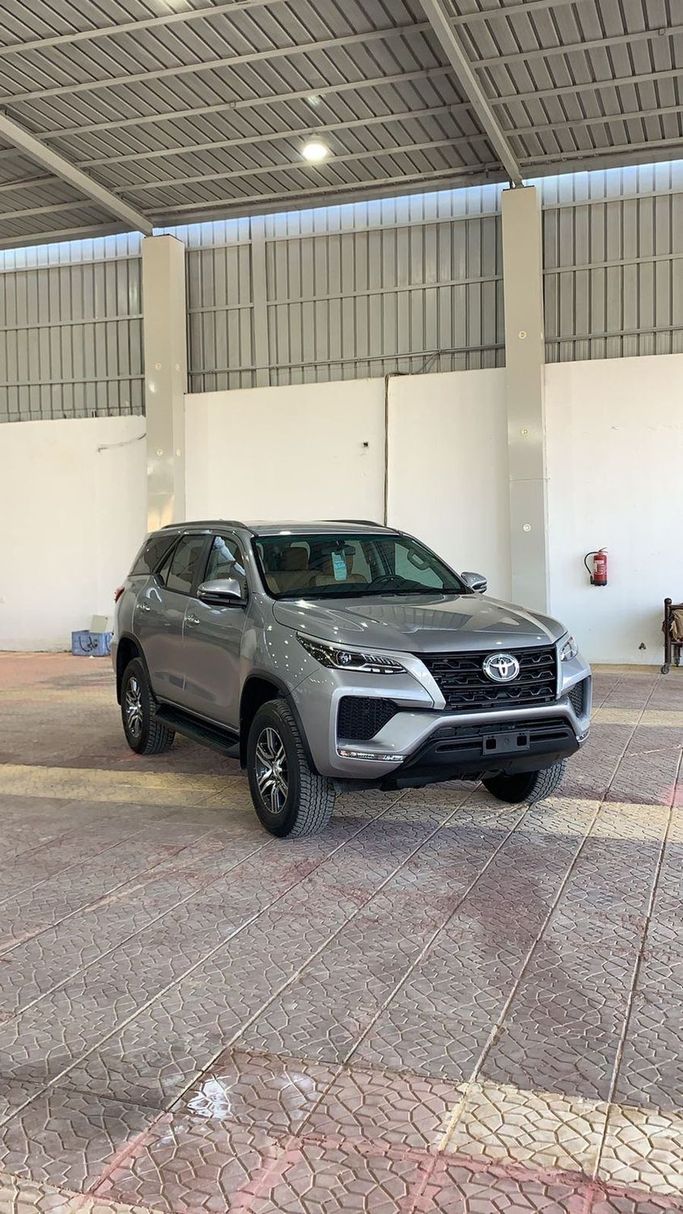 New Toyota Fortuner II Facelift, 2.7 l, 2024 in Saudi Arabia, Riyadh by Al Astool Al Khaleeji شركة الأسطول الخليجي للسيارات, Grey color.  | AUTO.AE | Listing #248968