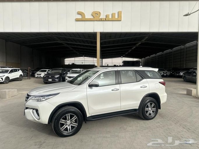 Подержанный Toyota Fortuner II, 4.0 л, 2020 в Саудовская Аравия, Эр-Рияд от Saad Car  معرض سعد للسيارات Белый цвет. Other | AUTO.AE | Объявление #261828