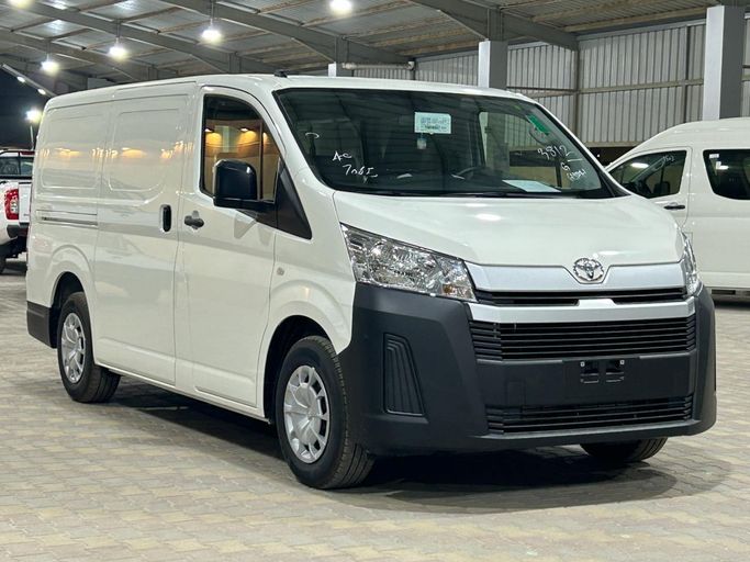 New Toyota HiAce H300, 2.8 l, 2025 in Saudi Arabia, Riyadh by Al Saadi معرض عبيد السعدي, White color. GCC Specs | AUTO.AE | Listing #244646