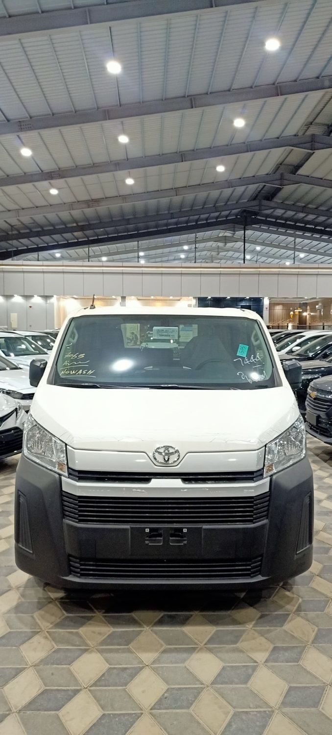 Новый Toyota HiAce H300, 3.5 л, 2026 в Саудовская Аравия, Эр-Рияд от Rayt Al Watan راية الوطن للسيارات Белый цвет.  | AUTO.AE | Объявление #247452