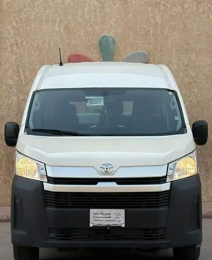 Used Toyota HiAce H300, 3.5 l, 2025 in Saudi Arabia, Riyadh by Barakat Al Markabat Cars معرض بركة المركبات للسيارات, White color. GCC Specs | AUTO.AE | Listing #260449