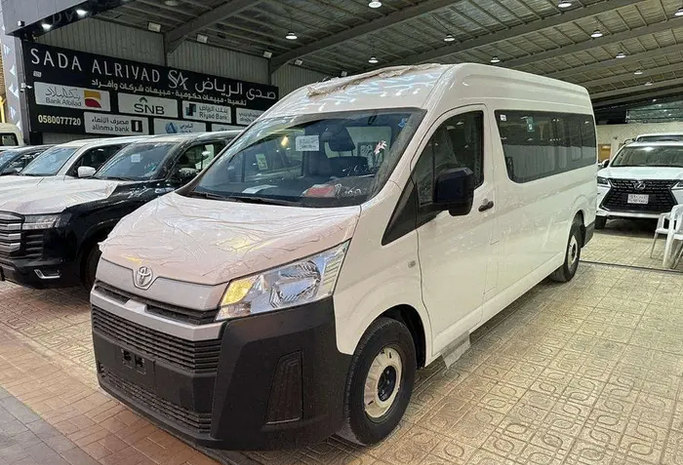 جديدة ⁦Toyota HiAce H300، 2.8 l، 2026⁩ في في المملكة العربية السعودية, الرياض من Sada Al Riyadh صدى الرياض، اللون أبيض.  | AUTO.AE | إعلان #289092