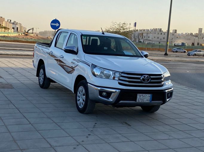 مستعملة Toyota Hilux ثامناً, 2.7 l, 2019 في في المملكة العربية السعودية, الرياض من Dar Car دار كار، اللون أبيض. مواصفات الخليج | AUTO.AE | إعلان #248657