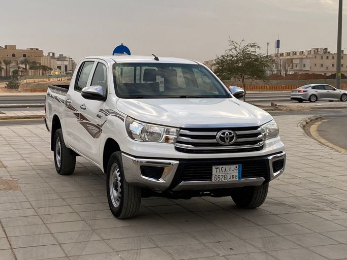 Used Toyota Hilux VIII, 2.7 l, 2019 in Saudi Arabia, Riyadh by Dar Car دار كار, White color. GCC Specs | AUTO.AE | Listing #248658