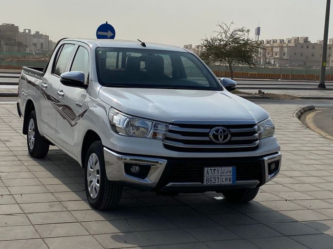 Used Toyota Hilux VIII, 2.7 l, 2020 in Saudi Arabia, Riyadh by Dar Car دار كار, White color. GCC Specs | AUTO.AE | Listing #248661