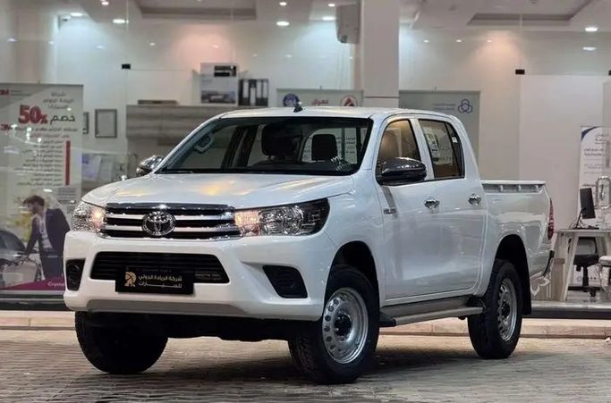 New Toyota Hilux VIII, 2.4 l, 2026 in Saudi Arabia, Riyadh by Al Riyada Al Duwalya شركة الريادة الدولي للسيارات, White color.  | AUTO.AE | Listing #262592