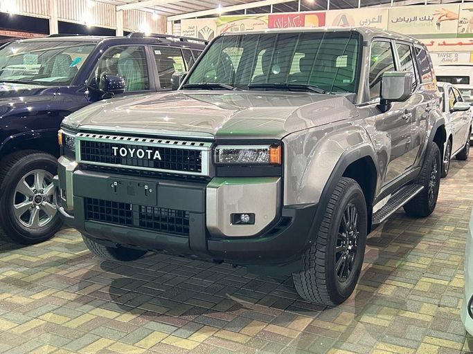Новый Toyota Land Cruiser Prado 250 Series, 2.4 л, 2025 в Саудовская Аравия, Эр-Рияд от Al Saadi معرض عبيد السعدي Серый цвет. GCC | AUTO.AE | Объявление #244609