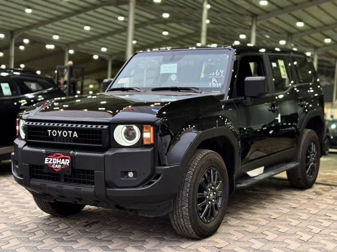 Новый Toyota Land Cruiser Prado 250 Series, 2.4 л, 2026 в Саудовская Аравия, Эр-Рияд от أزدهار كار Черный цвет.  | AUTO.AE | Объявление #254642