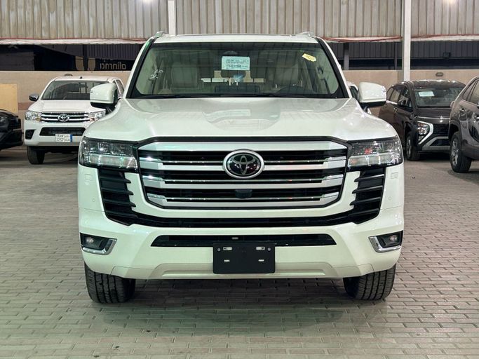 Новый Toyota Land Cruiser Twin Turbo 300 Series, 3.5 л, 2025 в Саудовская Аравия, Эр-Рияд от Al Saadi معرض عبيد السعدي Белый цвет. GCC | AUTO.AE | Объявление #244564